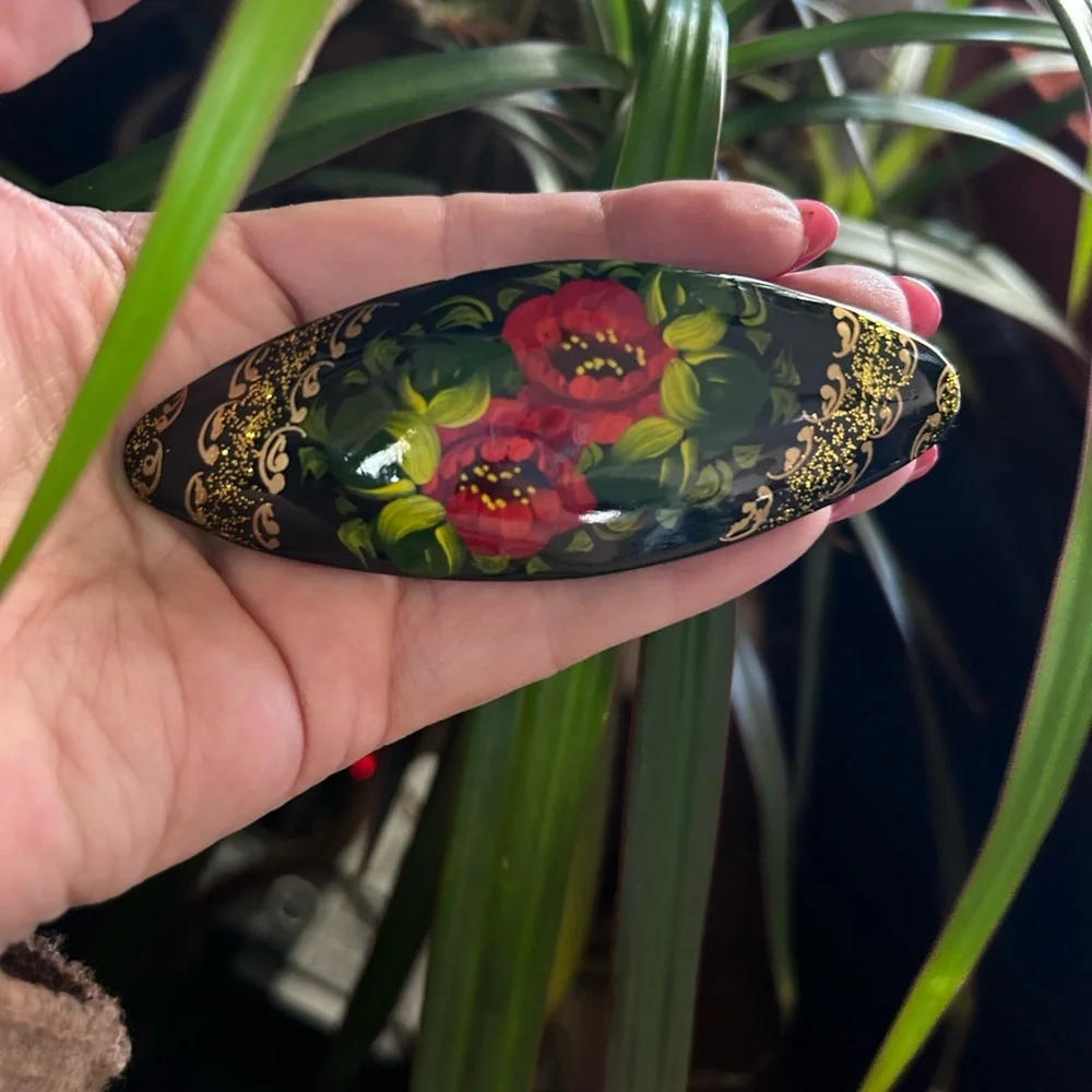 VINTAGE RUSSIAN HAND PAINTED & LACQUERED WOOD HAIR Barrette